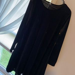 Black Long Sleeve Velvet Dress